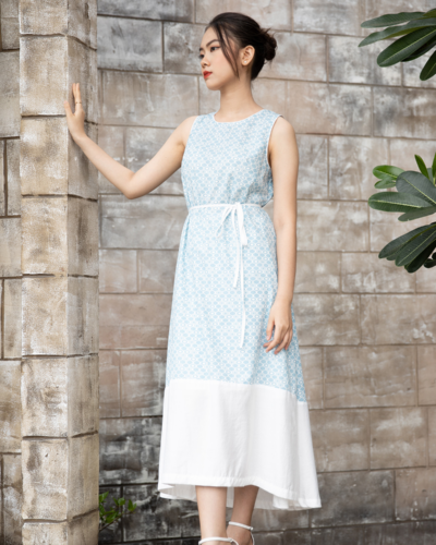 Alternative view of Đầm Midi Floral Light Blue Dáng Suôn